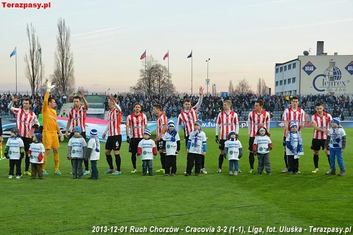 2013-12-01_Ruch_Chorzow-Cracovia_3164_720