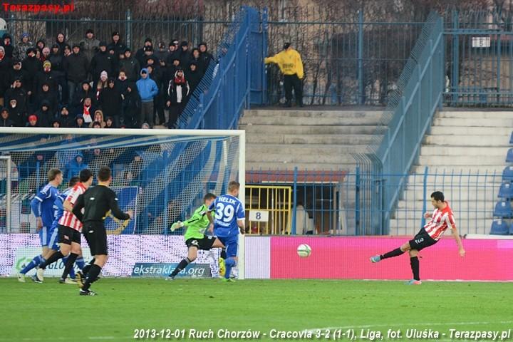 2013-12-01_Ruch_Chorzow-Cracovia_3212_720