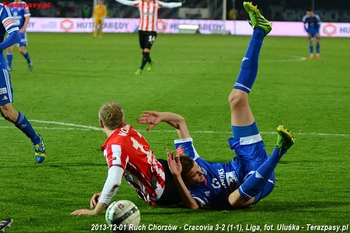 2013-12-01_Ruch_Chorzow-Cracovia_3996_720