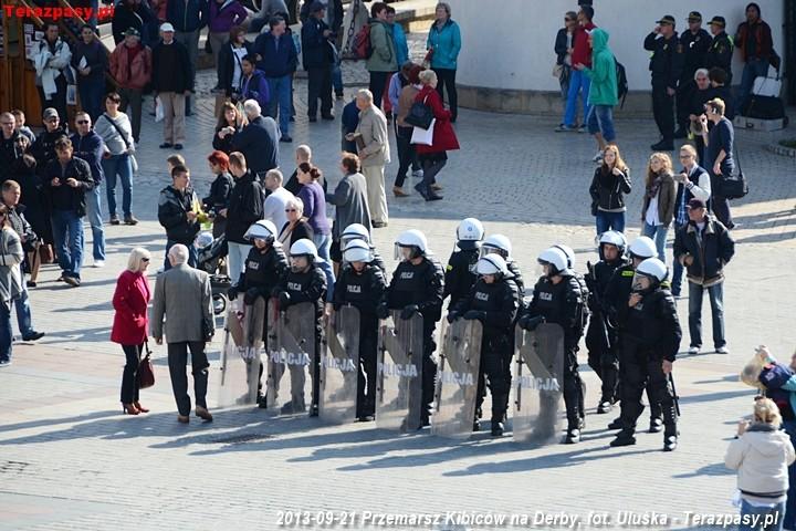 2013-09-21_Przemarsz_Cracovii_2301_720