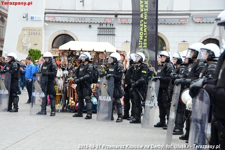 2013-09-21_Przemarsz_Cracovii_2358_720