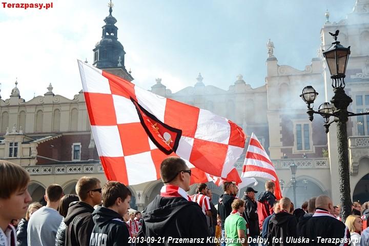 2013-09-21_Przemarsz_Cracovii_2449_720
