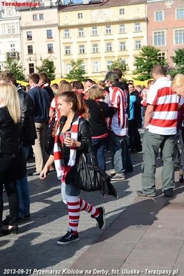 2013-09-21_Przemarsz_Cracovii_2473_720