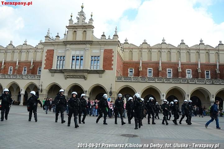 2013-09-21_Przemarsz_Cracovii_2524_720