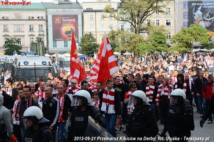 2013-09-21_Przemarsz_Cracovii_2562_720