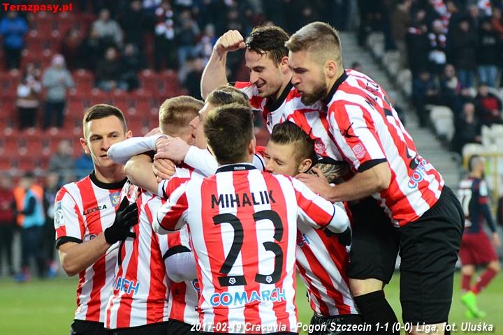 2017-02-19_Cracovia-Pogon_7582_720