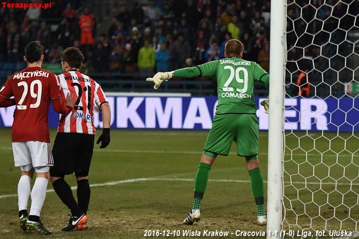 2016-12-10_Wisla_Krakow-Cracovia_5230_720