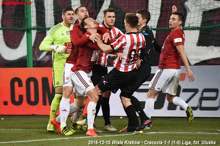 2016-12-10_Wisla_Krakow-Cracovia_5427_720
