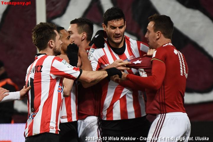 2016-12-10_Wisla_Krakow-Cracovia_5455_720