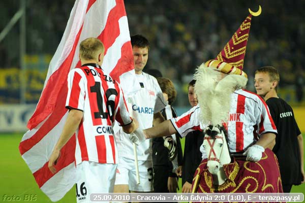 2010-09-25-cracovia-arka_b_572_600