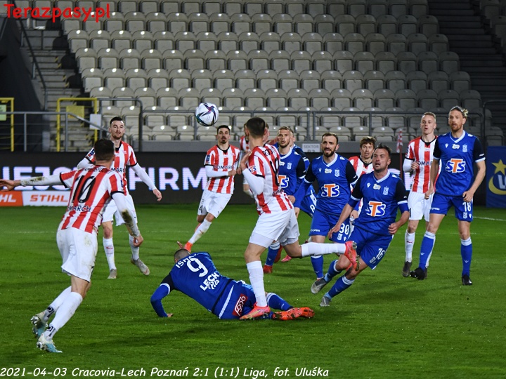 2021-04-03_Cracovia-Lech Poznań_1071_720 (2)