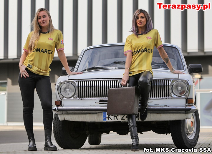 andrea-hanca-cracovia-zlote-koszulki