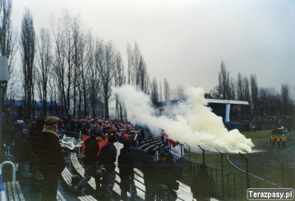 1996-03-26-hutnik-legia-0-3-02